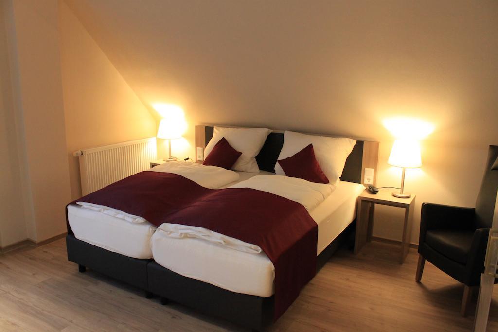 Troll'S Brauhaushotel Medebach Room photo